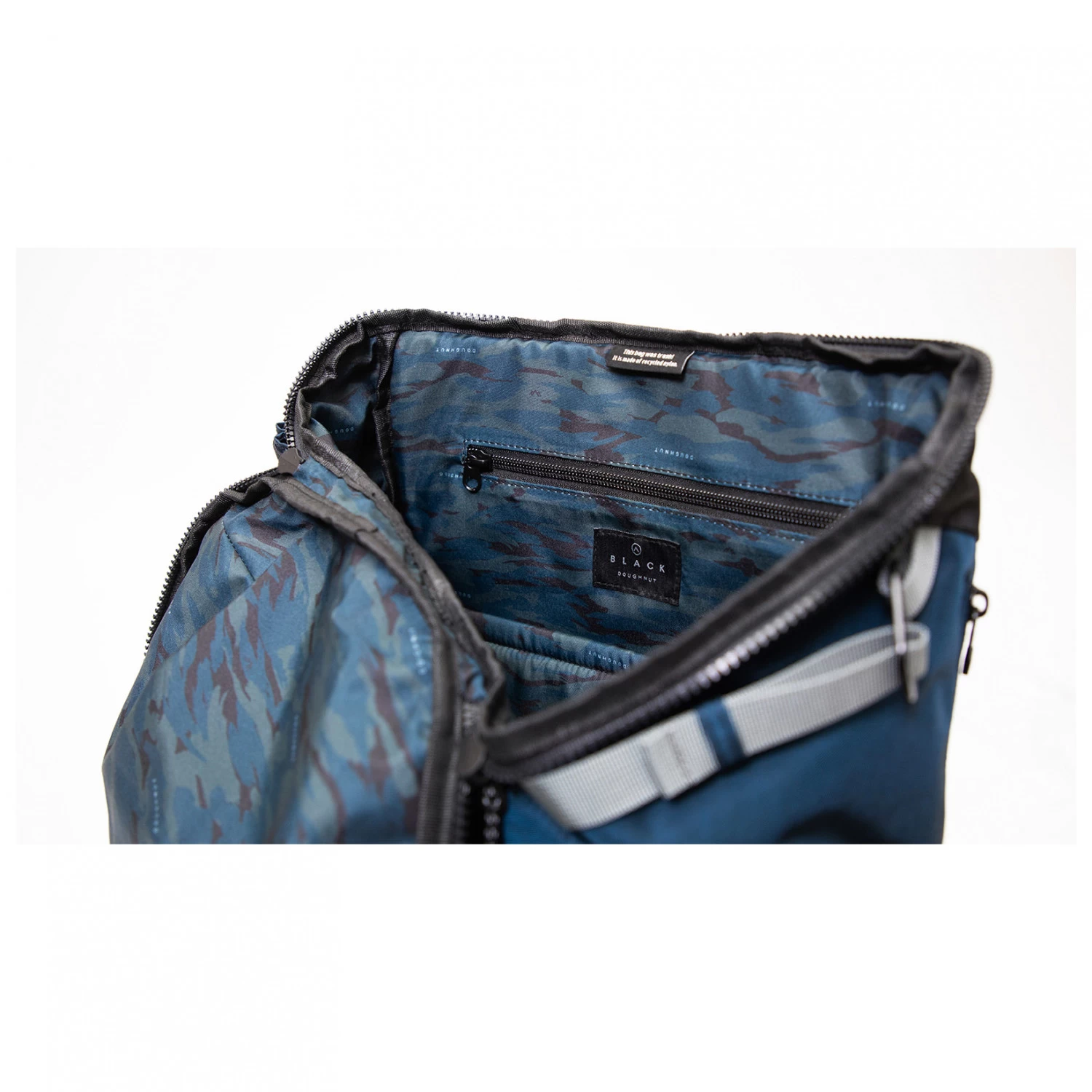 Doughnut Dynamic Large 22 Ocean Power Series - Daypack 10 Doughnut Dynamic Large 22 Ocean Power Series - Daypack - Image 8