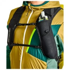Ortovox Traverse Light 15 - Walking Backpack -Camping Discount Store ortovox traverse light 15 walking backpack detail 3