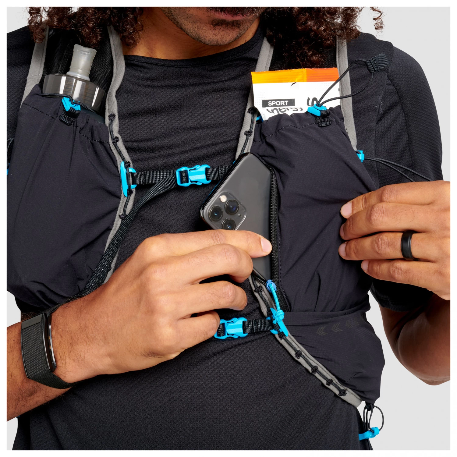 Ultimate Direction Race Vest 6.0 - Trail Running Backpack 11 Ultimate Direction Race Vest 6.0 - Trail Running Backpack - Image 9